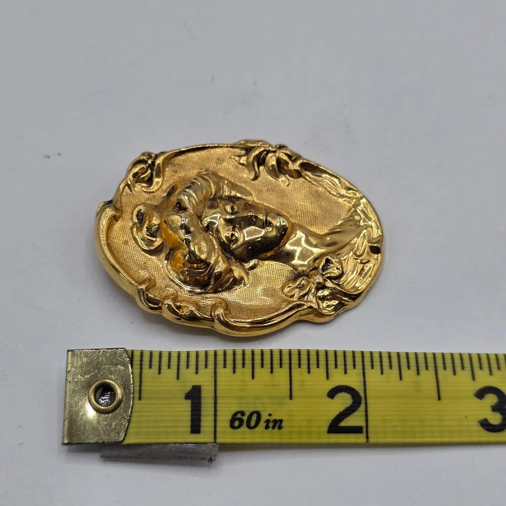 Vintage Art Nouveau Style Gibson Girl Brooch Gold Tone Lady Portrait Pin Cameo